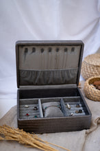 Load image into Gallery viewer, Gemma Metallics - Dark Silver Classic Jewelry Box

