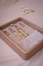 Load image into Gallery viewer, Gemma Metallics - Rose Gold Mini Necklaces Tray
