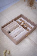 Load image into Gallery viewer, Gemma - Nude Classic Earrings/Rings Tray
